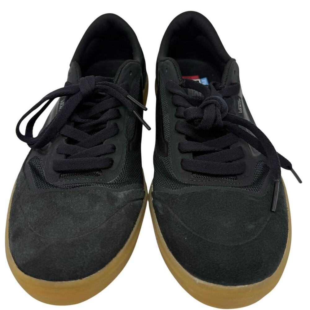 Vans Men’s Size 8 Skate Sneakers Shoes Black Gum Sole Low Top